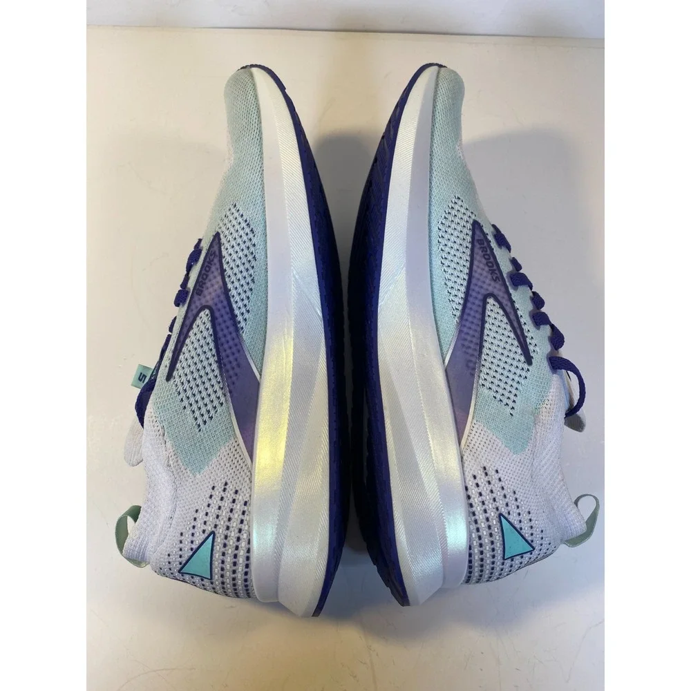Brooks levitate womens